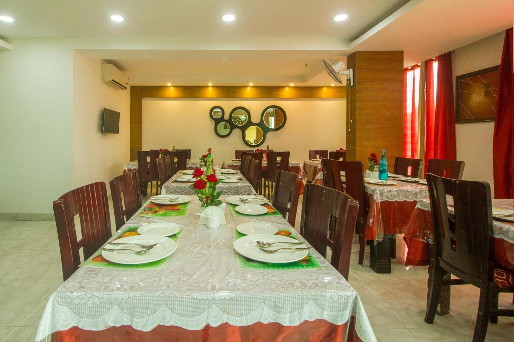 Collection O Govinda Sai Hotel Shirdi Buitenkant foto